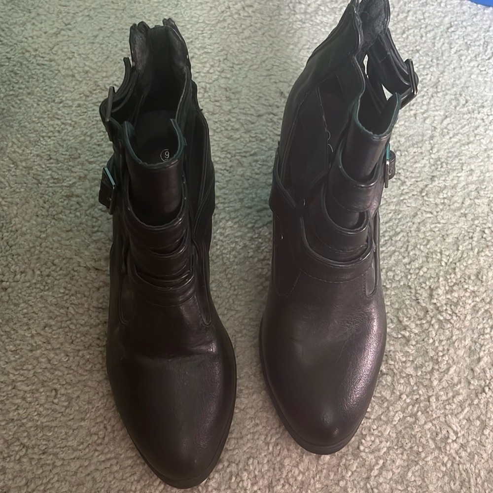 Forever 21 Black Ankle Boots